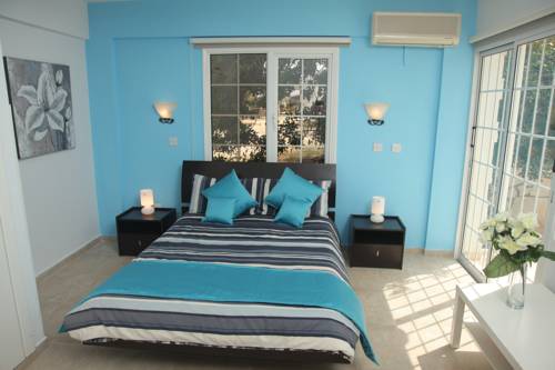 Фото 
Palm Tree Oriental House and Homestay
