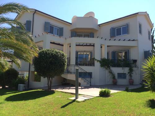 Фото 
Varossia Gardens
