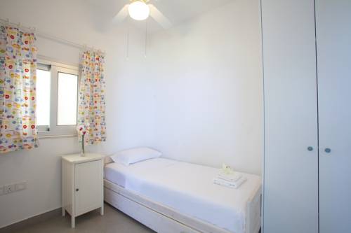 Фото 
Kapparis 111
