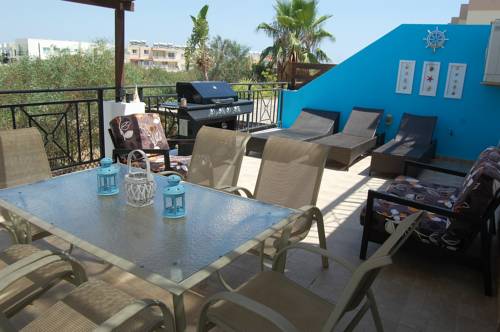 Фото 
Ledras City Center
