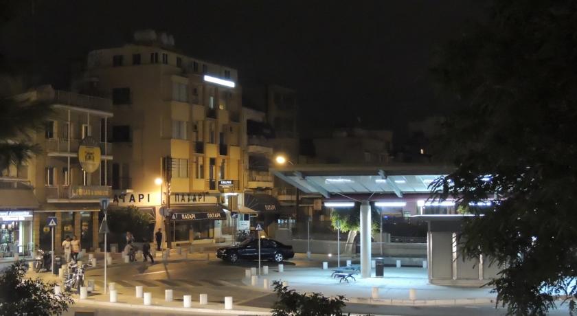 Фото 
Lykavitos Apartments
