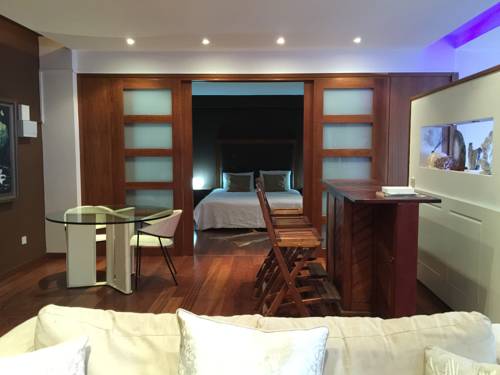 Фото 
Holmes Place No.5
