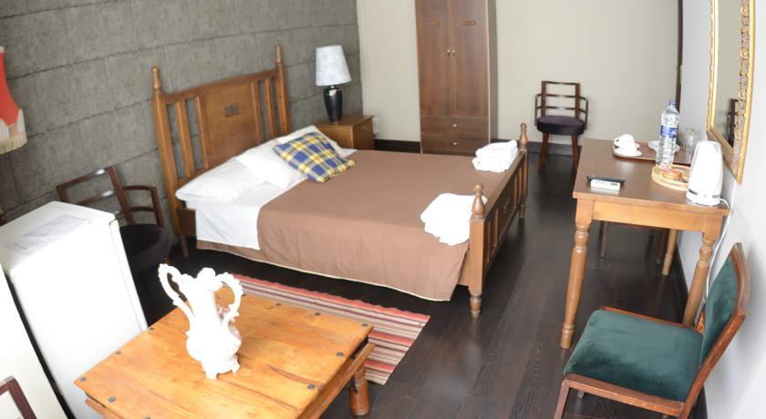 Фото 
Apartments Alineris
