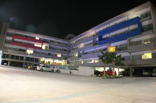 Фото 
Irene gardens
