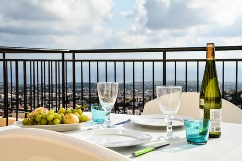 Фото 
El Marco Villa
