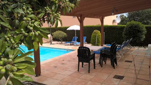 Фото 
Pervolia beach houses
