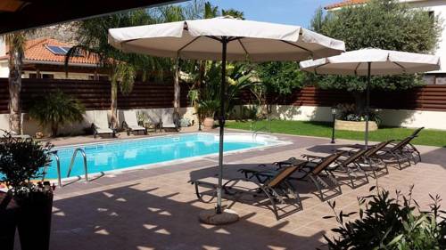 Фото 
Filoxenia House
