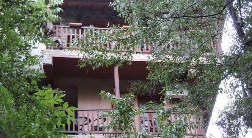 Фото 
Mendeli Street Hotel
