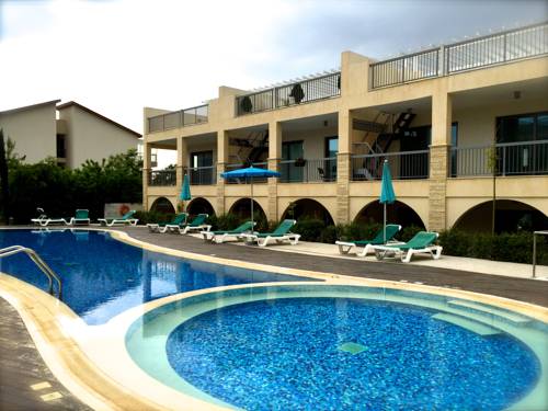 Фото 
Herbert Samuel By The Beach
