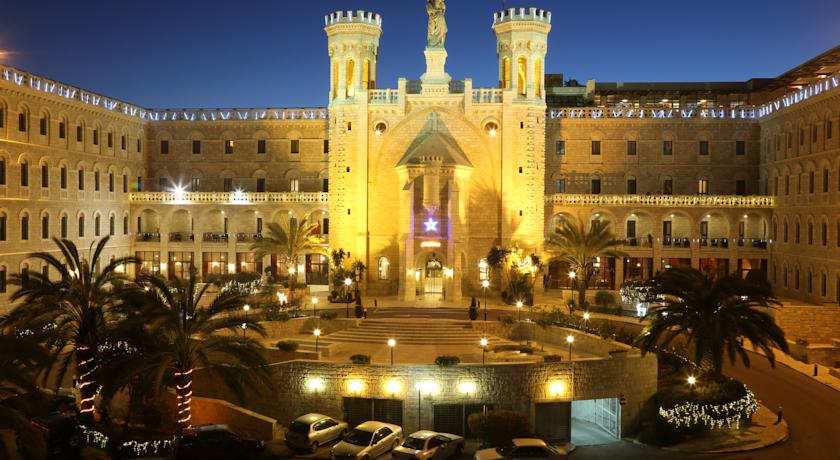 Фото 
Chain Gate Hostel
