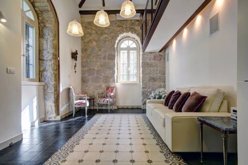 Фото 
Jerusalem Hostel
