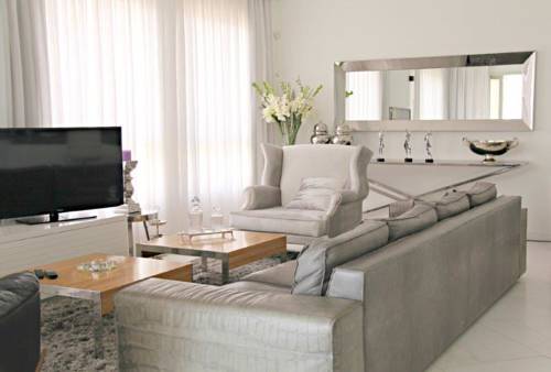 Фото 
Mishkan Emanuel
