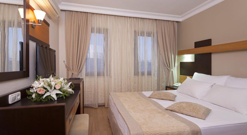 Фото 
Kandelor Hotel
