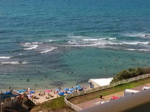 Фото 
Bat Yam Apartment Sea View 3
