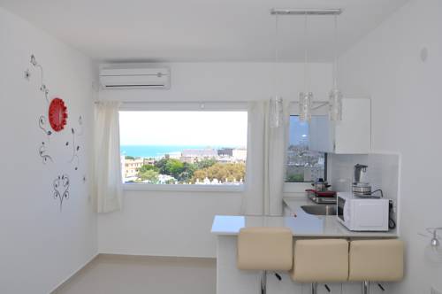 Фото 
2 bedroom Masaryk apartment
