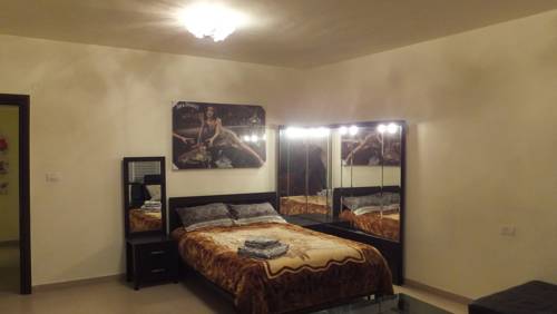 Фото 
Homestay on Hagdud Haivri 17
