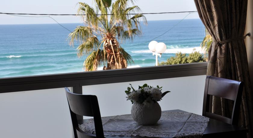 Фото 
3 bedroom Masaryk apartment
