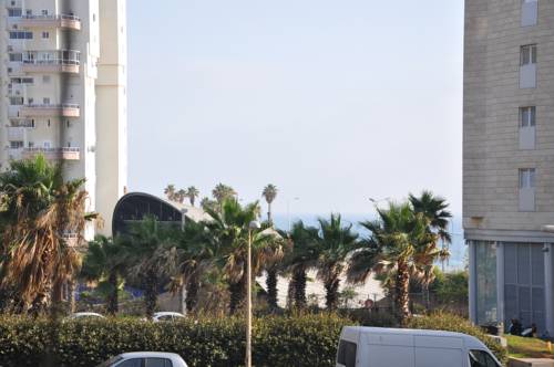 Фото 
Nitza Boulevard - Family 2 Bed Apt with Pool
