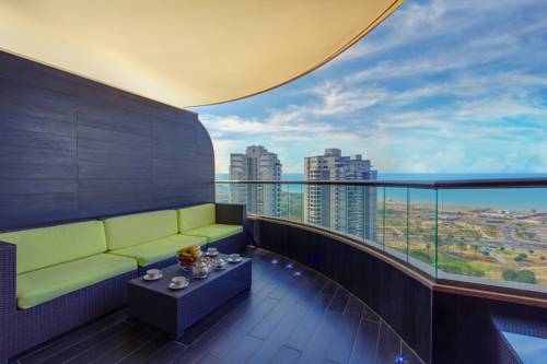 Фото 
Hotel Carmel Holiday Apartments - C Tower
