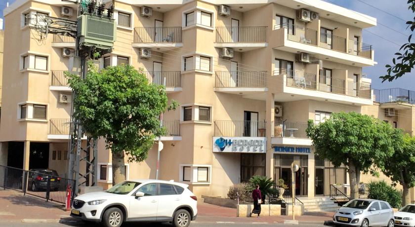 Фото 
Beautiful Sea of Galilee Lakeside Apartment
