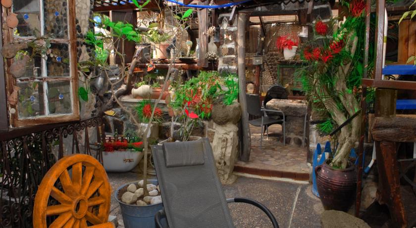 Фото 
Hama’apilim By The Beach Apartment
