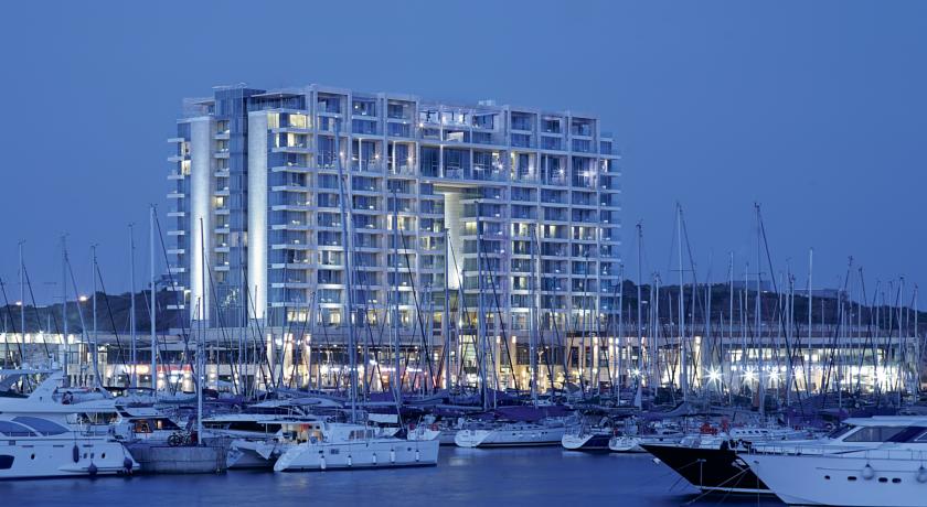 Фото 
Avney HaHoshen
