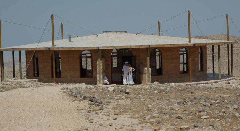 Фото 
Amigo Hotel On The Beach
