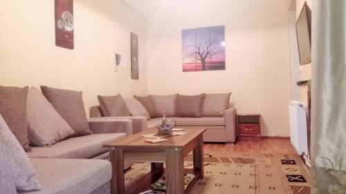 Фото 
My Warm Guest House
