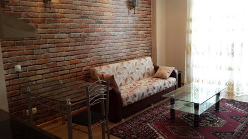 
Inn 777
