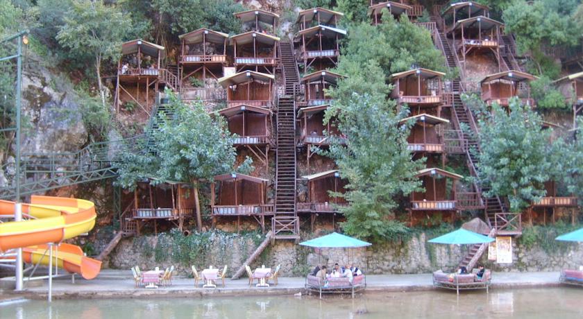 
Enver Bey Resort
