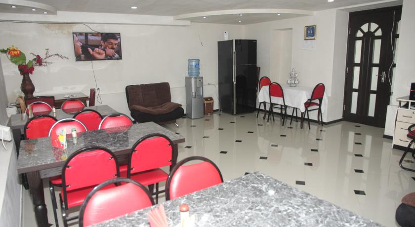 Фото 
Apartment on Bukhaidze Street 33
