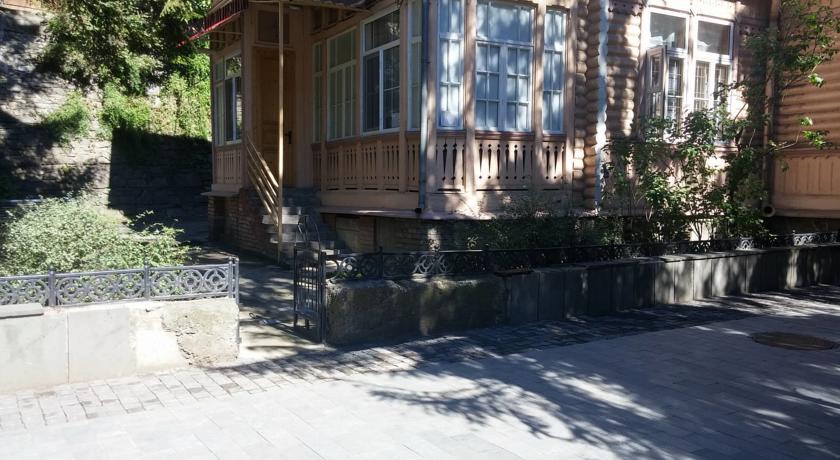 Фото 
Guest House Khatuna
