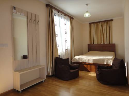 Фото 
Marika&#39;s Guest house
