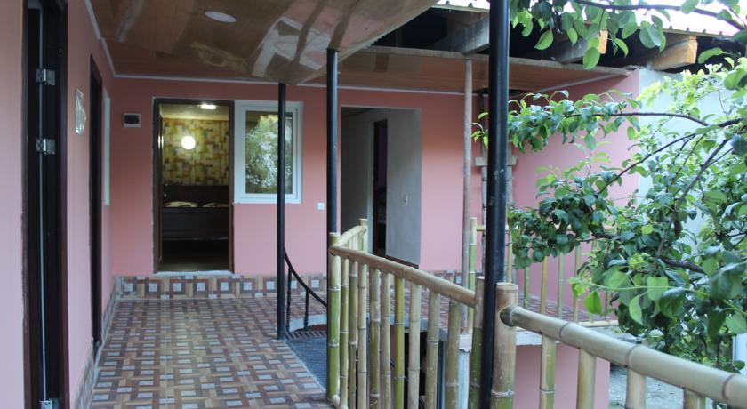 Фото 
Ioska&#39;s House
