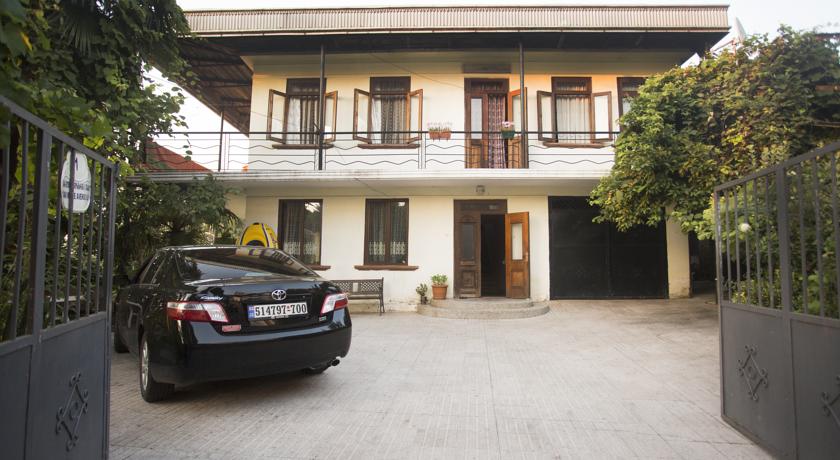 Фото 
Dom Merabi Guest House
