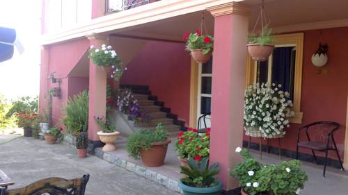 Фото 
Gold Guest House
