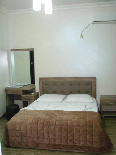 Фото 
Guest House Romashka

