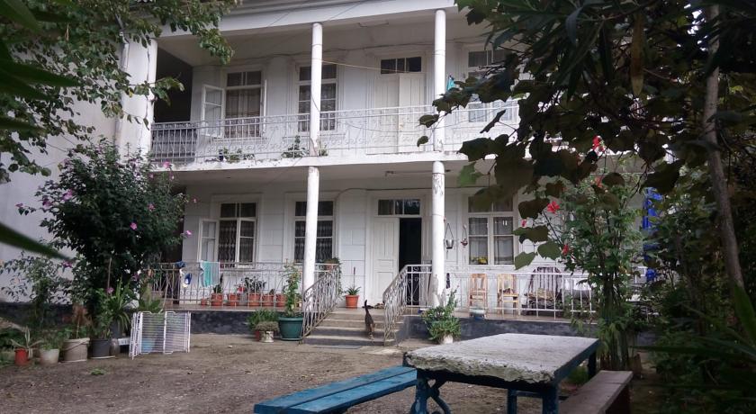 Фото 
Hotel on Takaishvili 67

