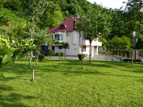 Фото 
Hotel Kaprovani
