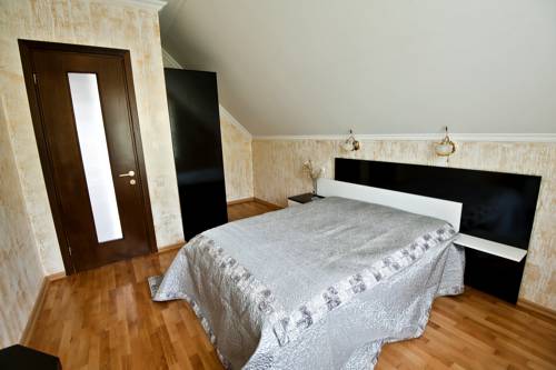 Фото 
Chito-Gvrito
