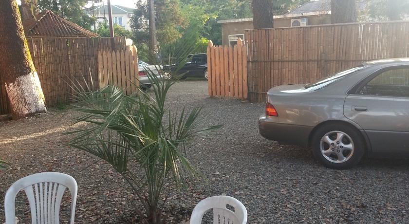 Фото 
Crown Hotel
