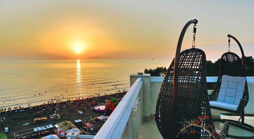 Фото 
Memphis Palace
