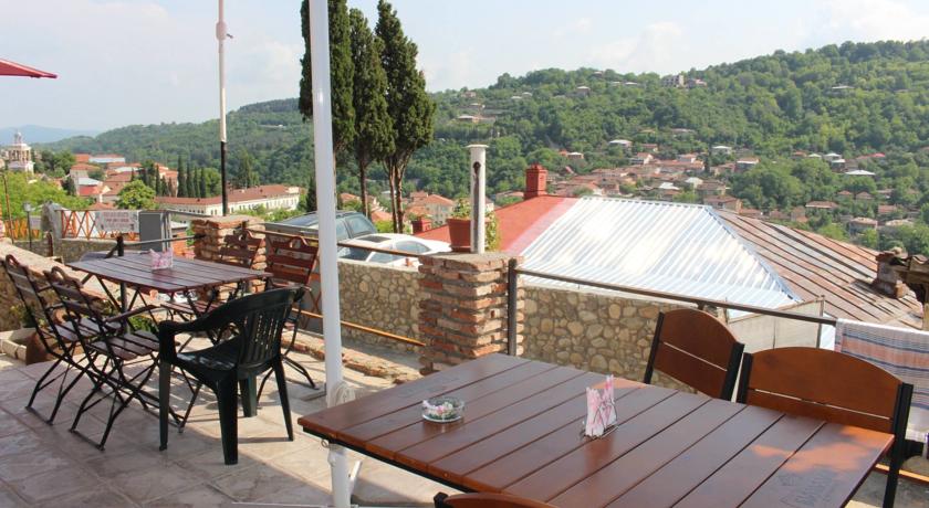 Фото 
Eto Guesthouse
