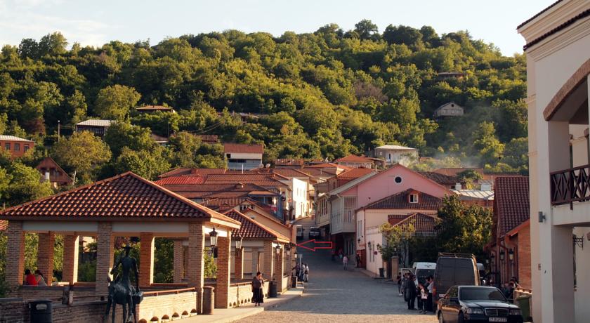 Фото 
Neli & Zaal Guest House
