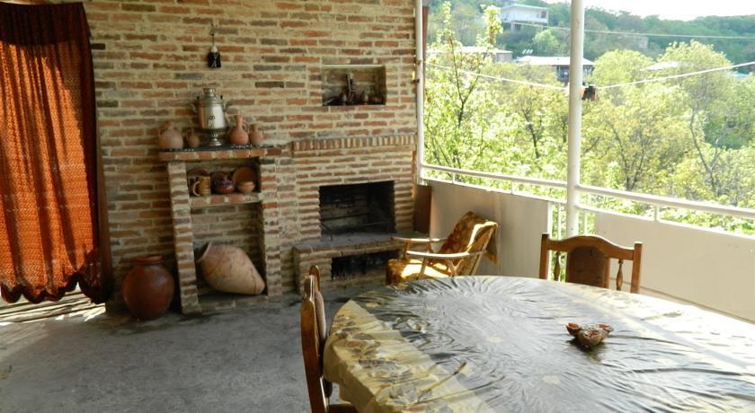 Фото 
Wine House
