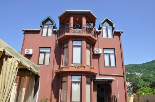 Фото 
Viator Guest House
