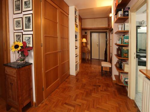 
Alexia Home
