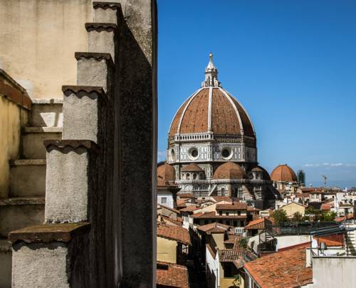 Фото 
Sina De La Ville
