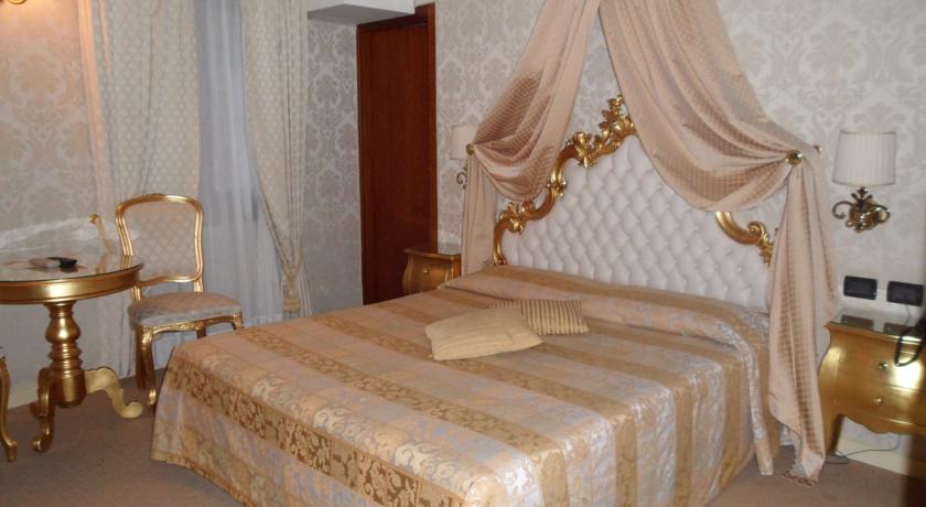 Фото 
Rex Lifestyle Hotel
