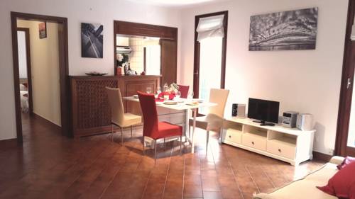 Фото 
NH Napoli Ambassador
